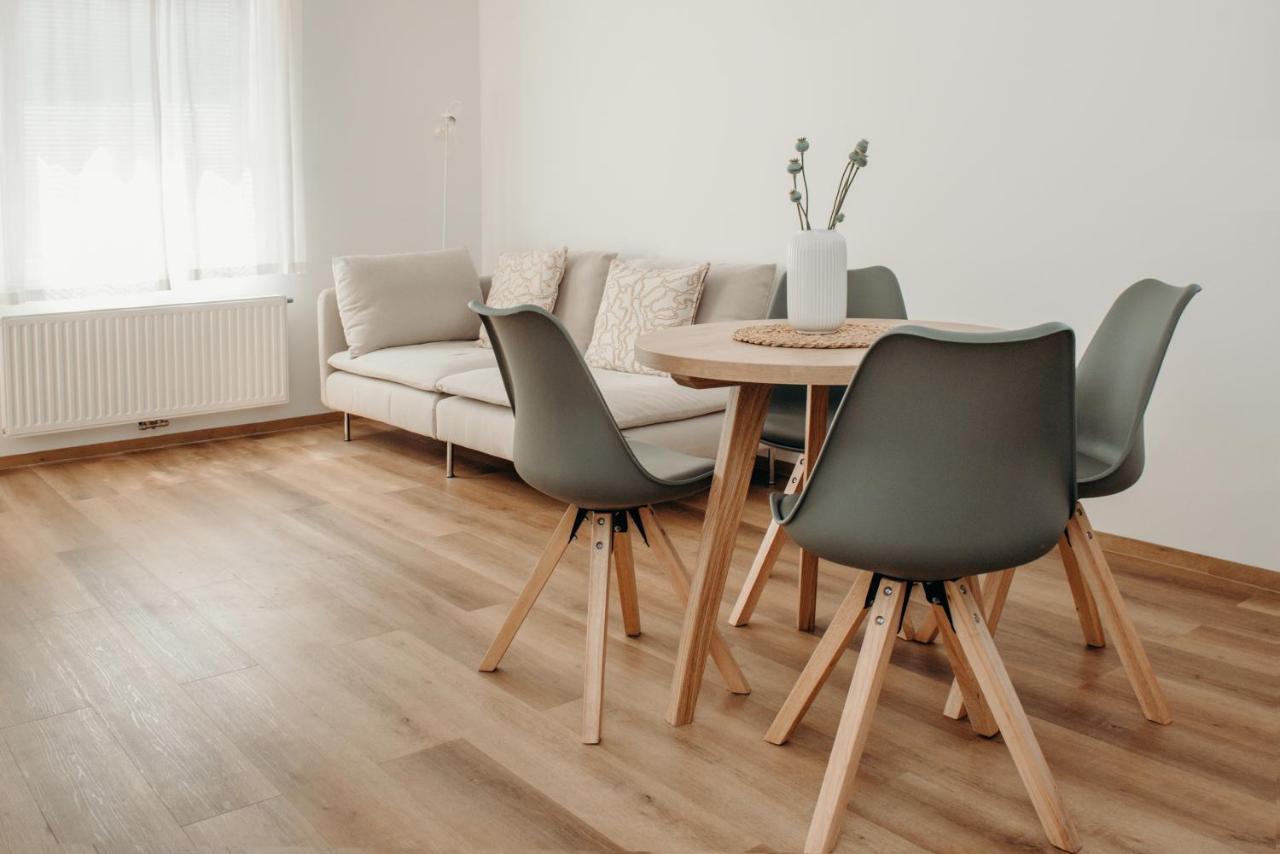 Apartments Triglav موجسترانا المظهر الخارجي الصورة