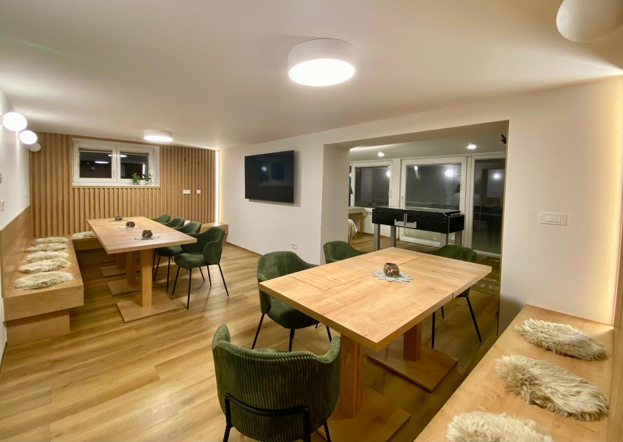 Apartments Triglav موجسترانا المظهر الخارجي الصورة