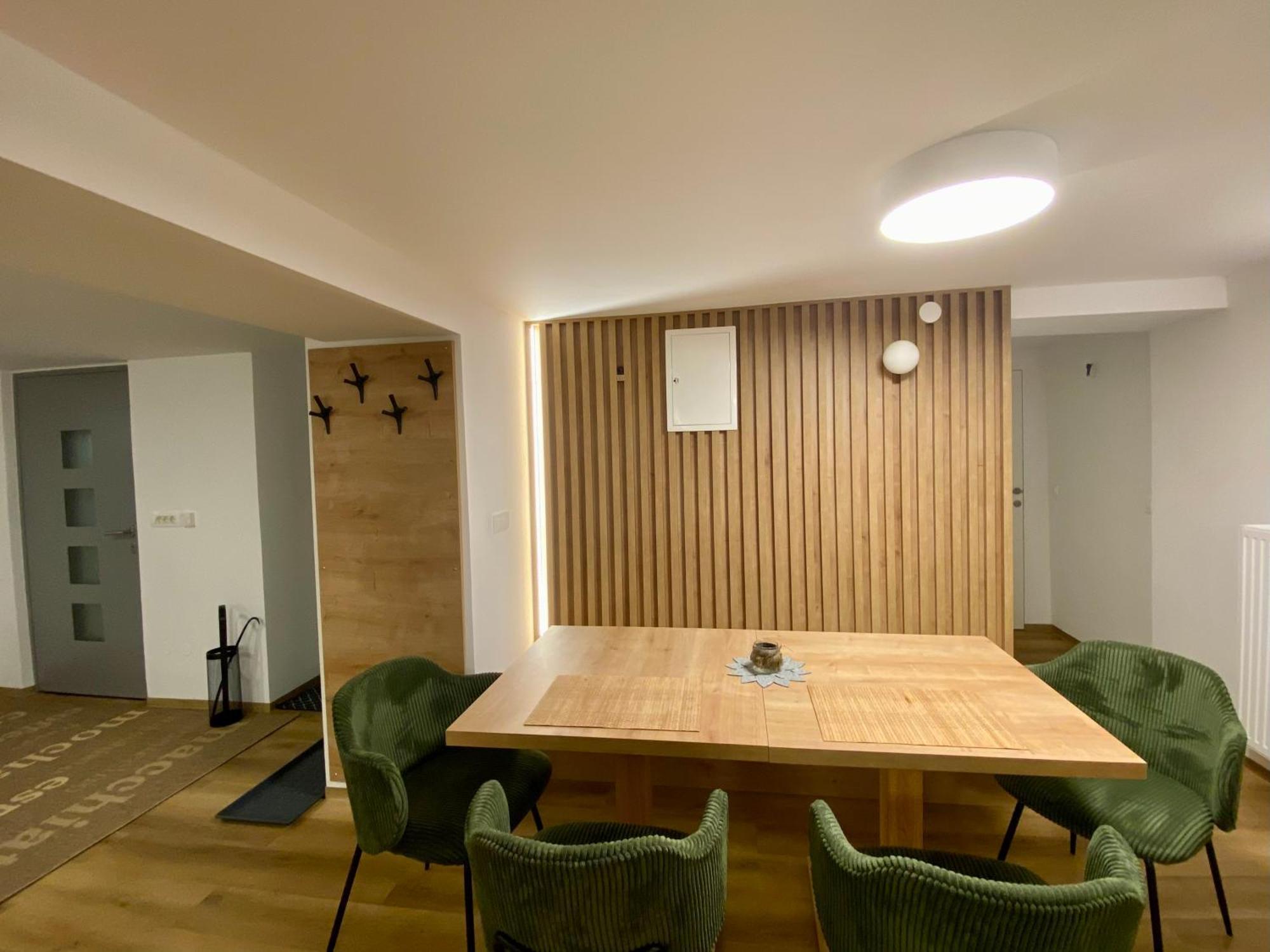 Apartments Triglav موجسترانا المظهر الخارجي الصورة
