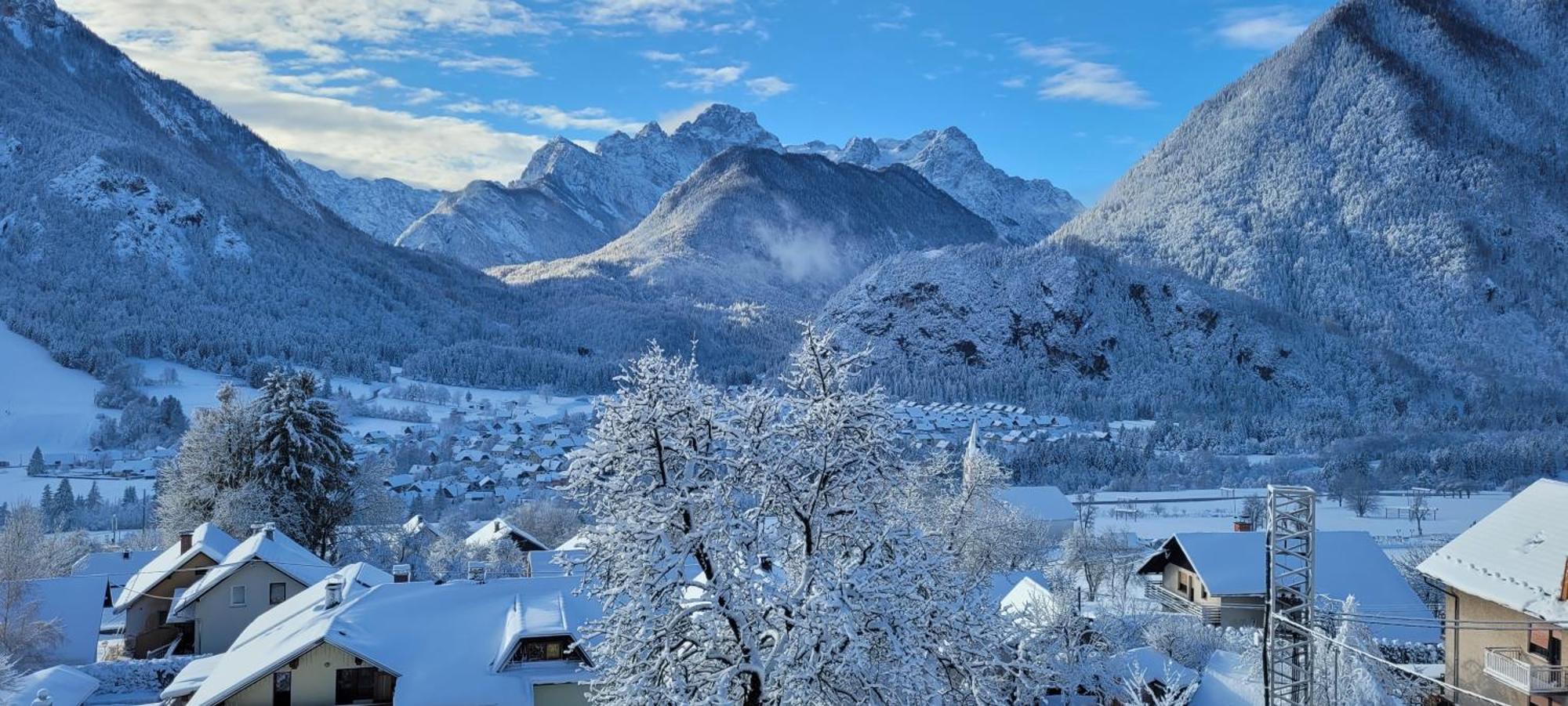 Apartments Triglav موجسترانا المظهر الخارجي الصورة