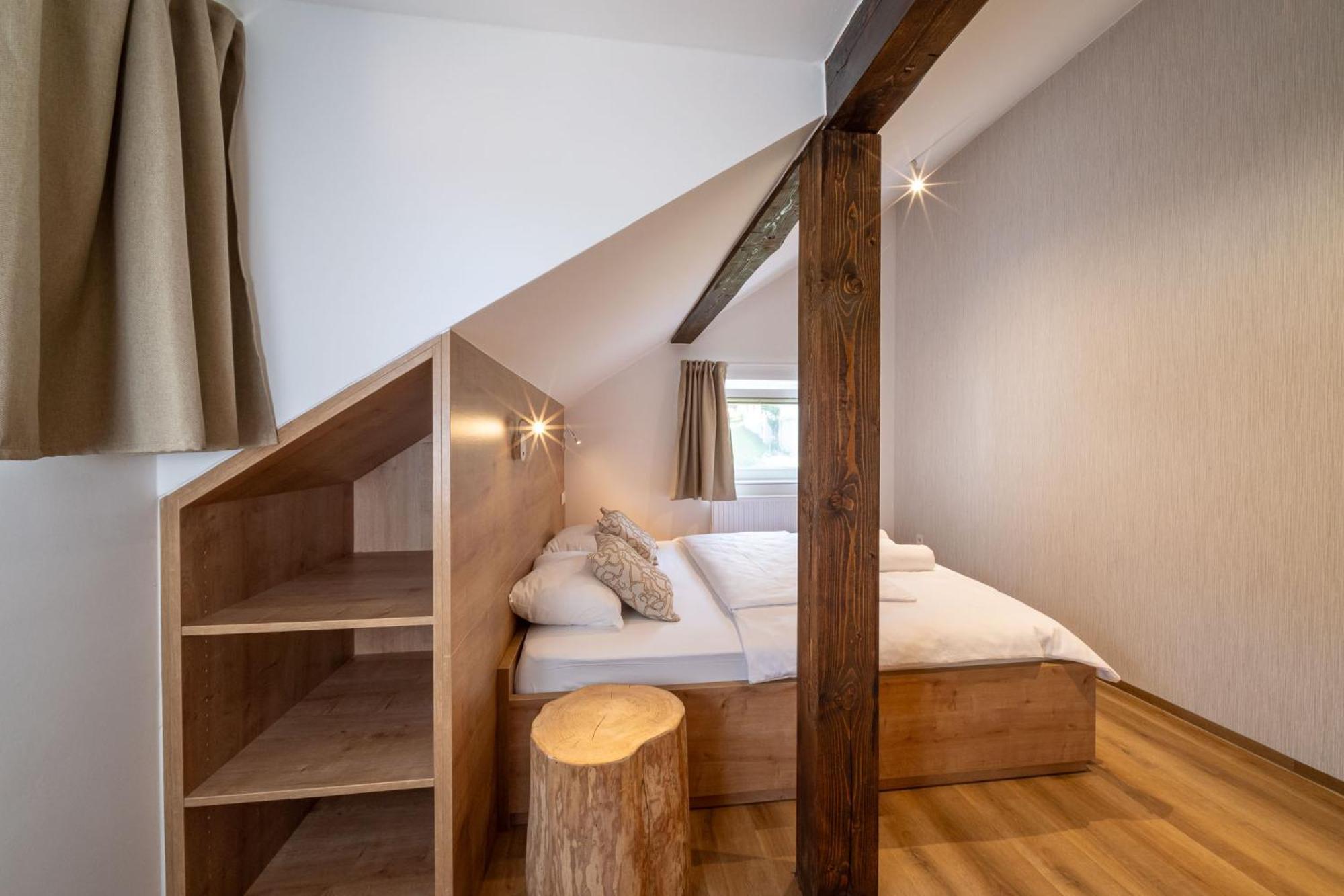 Apartments Triglav موجسترانا المظهر الخارجي الصورة