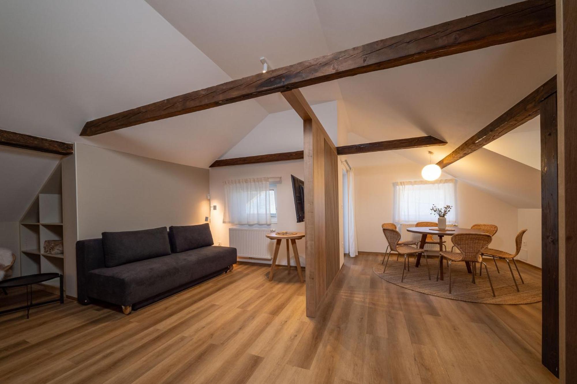 Apartments Triglav موجسترانا المظهر الخارجي الصورة